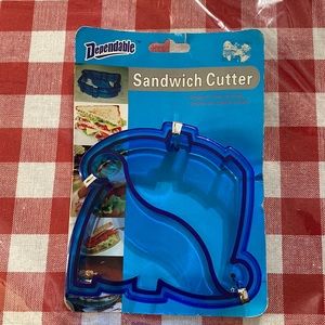Dependable children’s novelty sandwich cutter